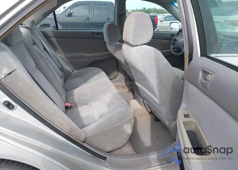 2002 Toyota Camry Le from USA, damaged, VIN 4T1BE32K82U522019